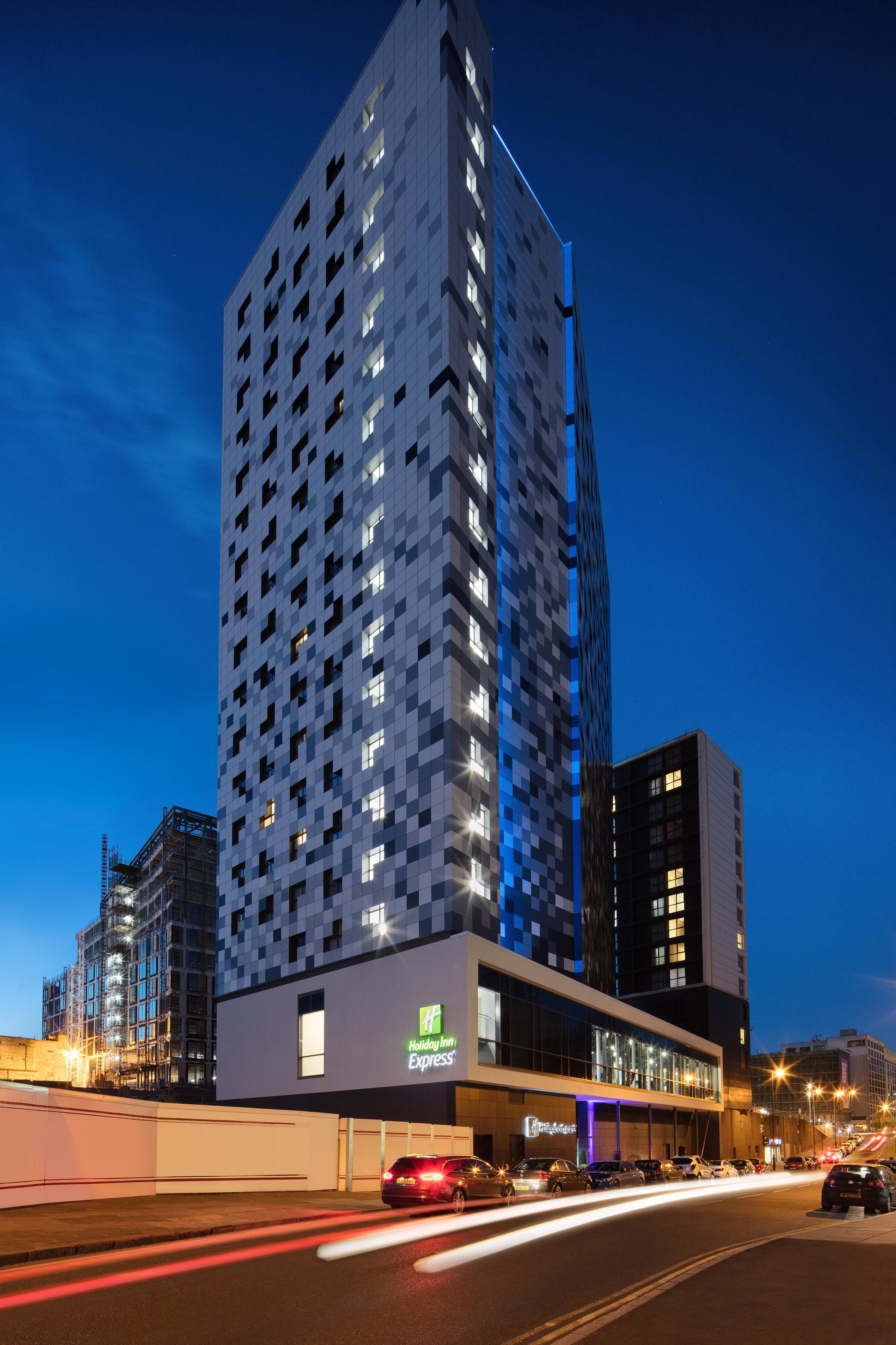 Holiday Inn Express - Birmingham - City Centre By Ihg Exterior photo